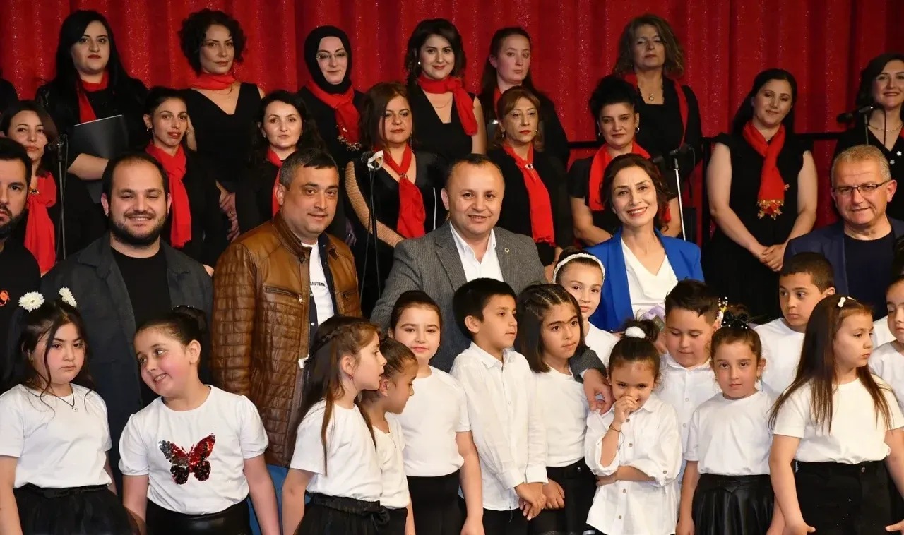 Başkan Sevindi: Bu Koro Sadece Şarkı Söylemedi, Kalplerimize Dokundu