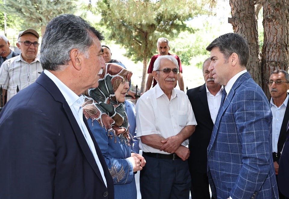 Solingen Faciasında Hayatını Kaybedenler Kabirleri Başında Anıldı